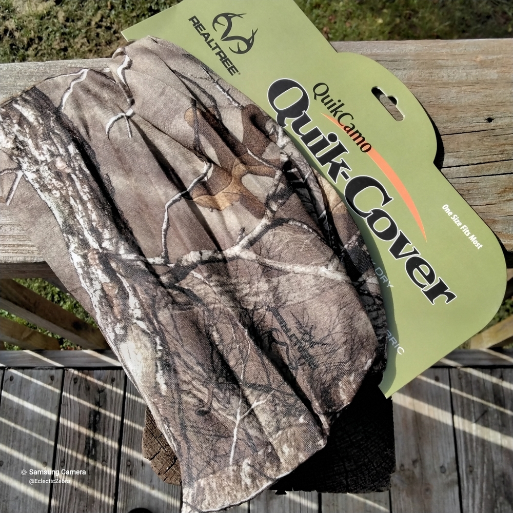 QUIKCAMO NECK gaiter/ mask..